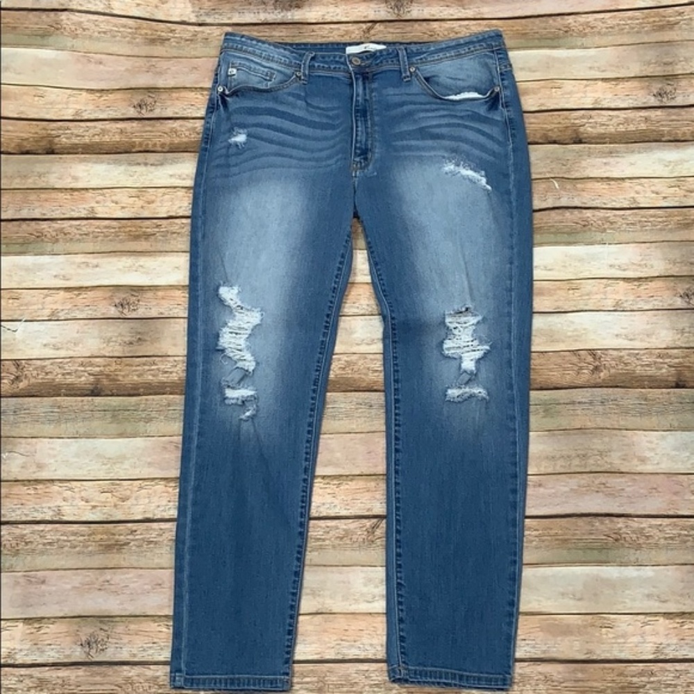 KanCan Distressed Jeans 34/3X